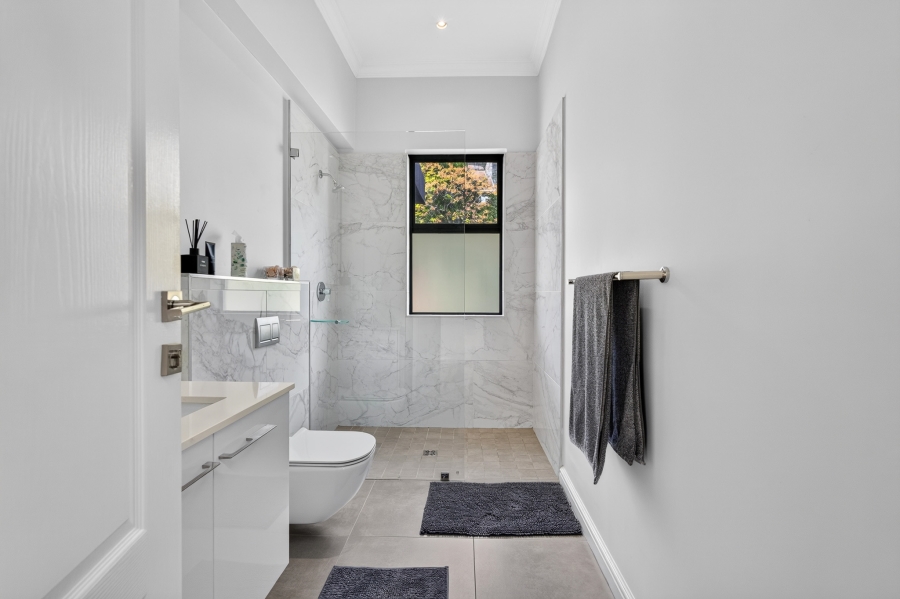 To Let 4 Bedroom Property for Rent in Camps Bay Western Cape